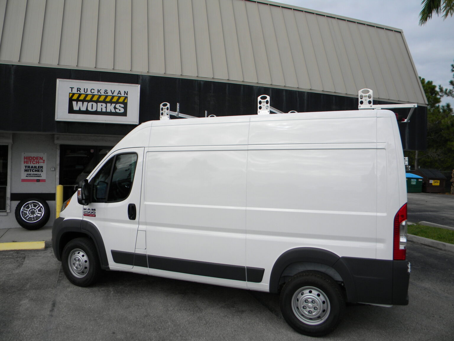 Ram ProMaster (3) Bar Ladder Rack w/Roller - Tuff Racks